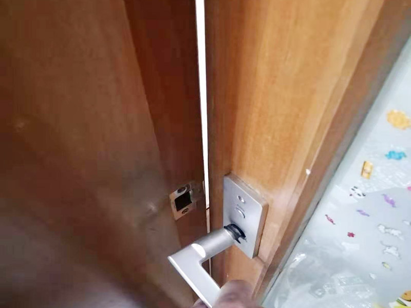 泉州洛江區(qū)家具維修補漆上門服務(wù)_洛江區(qū)家具維修補漆價格標(biāo)準(zhǔn)