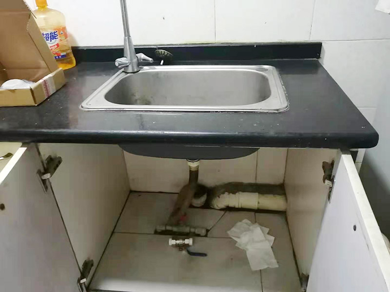 安裝燈具的師傅電話，吊燈、客廳燈和壁燈分別有什么安裝不同之處