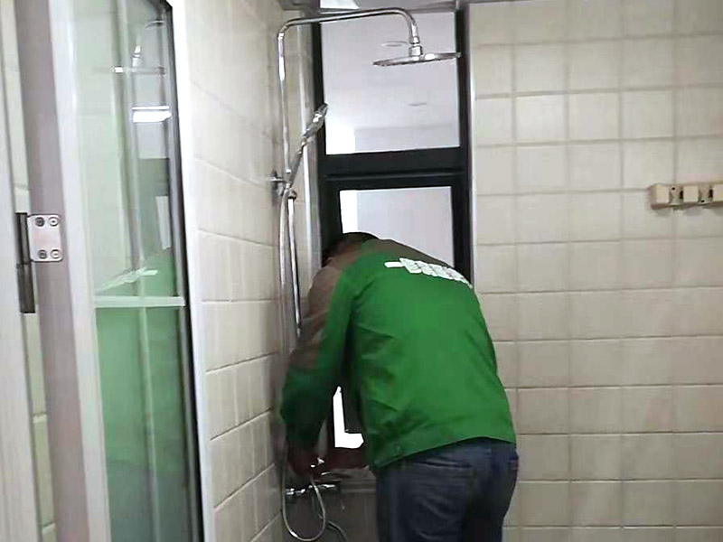 廣州墻體滲水怎么修好，廣州墻體怎么確定是滲水