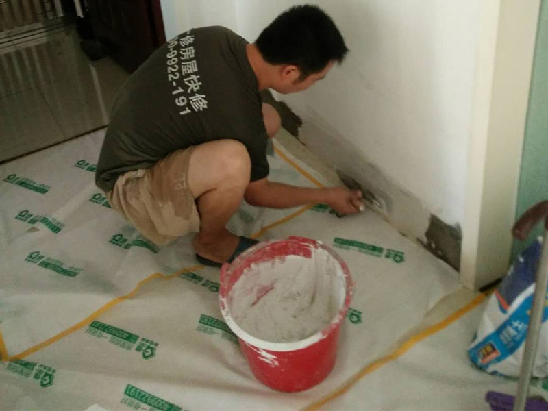 深圳刷墻工人多少錢一天，深圳刷墻工人去哪找