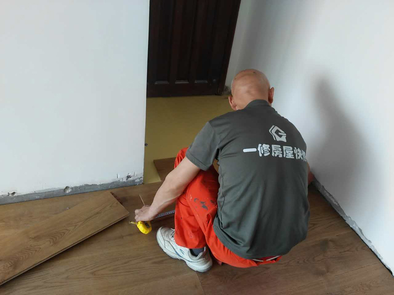 地板有劃痕怎么辦？地板損傷怎么修補(bǔ)？