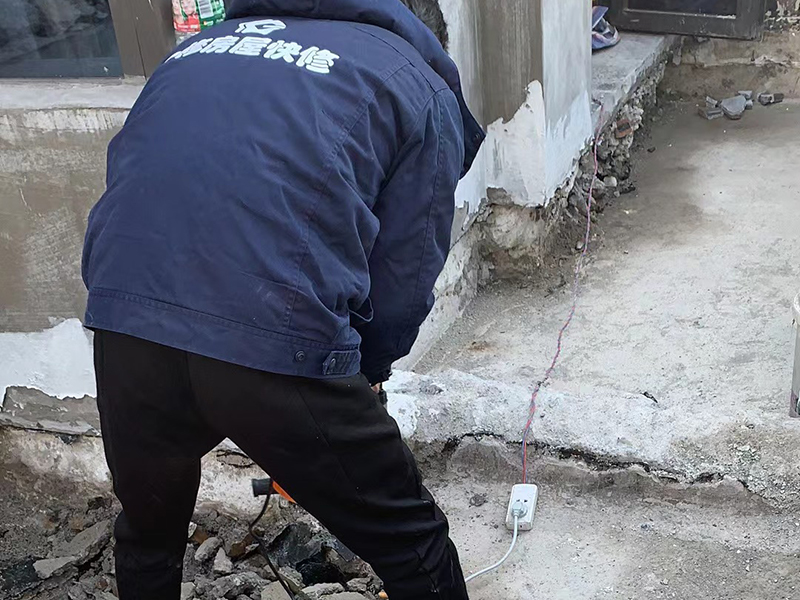 婺城區(qū)陽臺(tái)翻新做防水多少錢？
