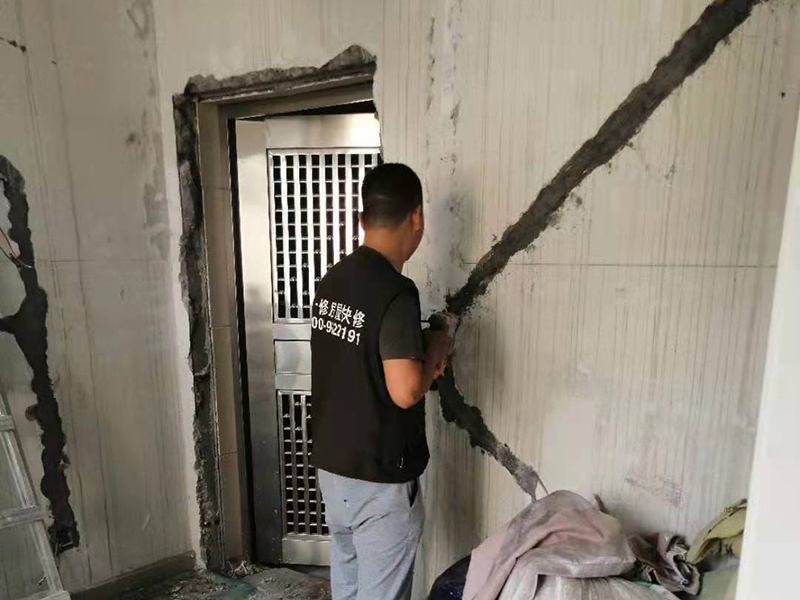 為什么墻面經(jīng)常滲水？墻面滲水掉皮怎么